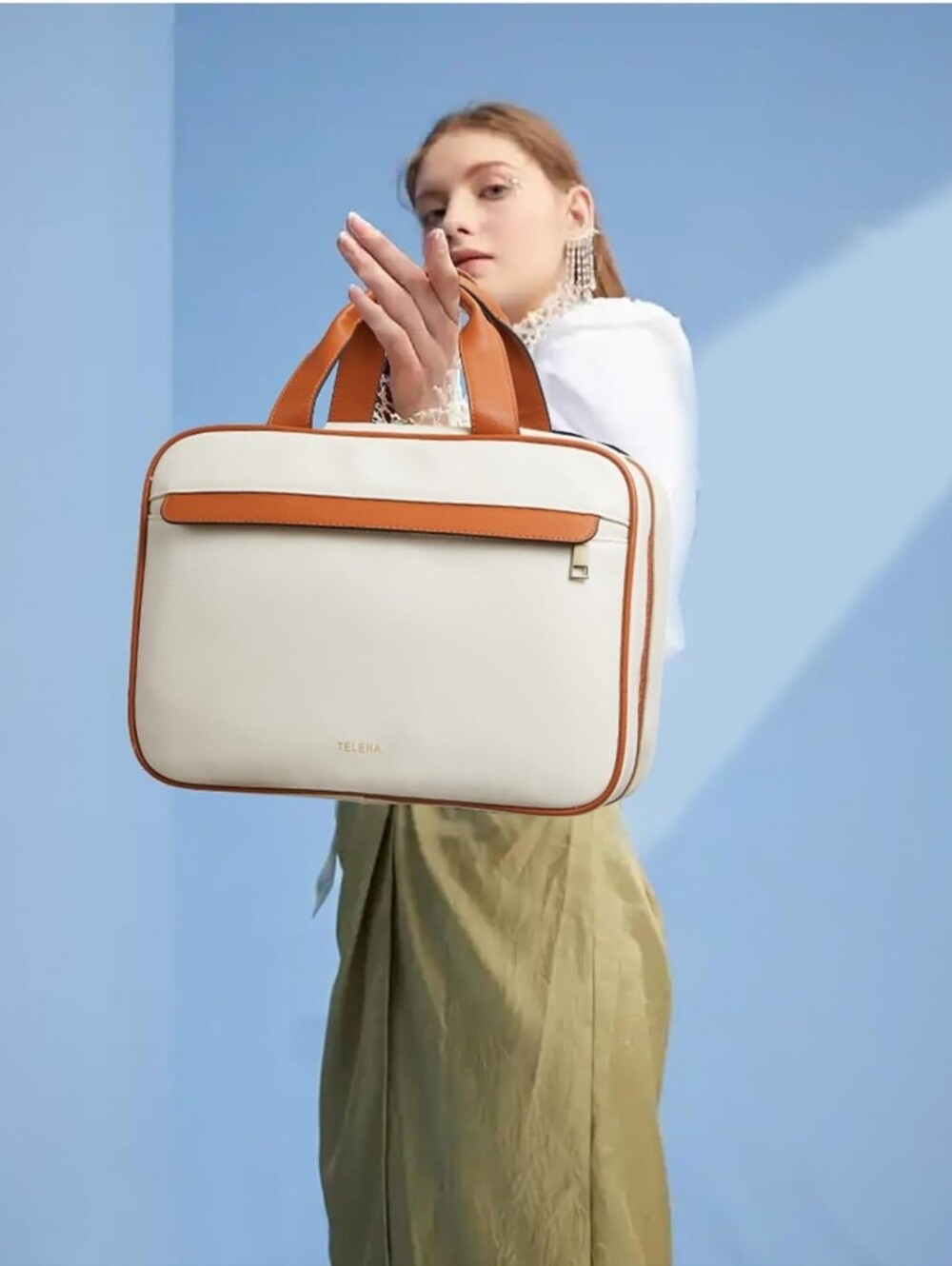 Large Travel Toiletry Bag - Picture 4 of 9